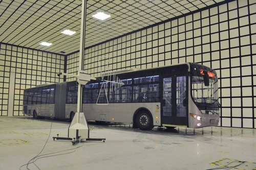 18m�½ӿͳ��ţͣ�����